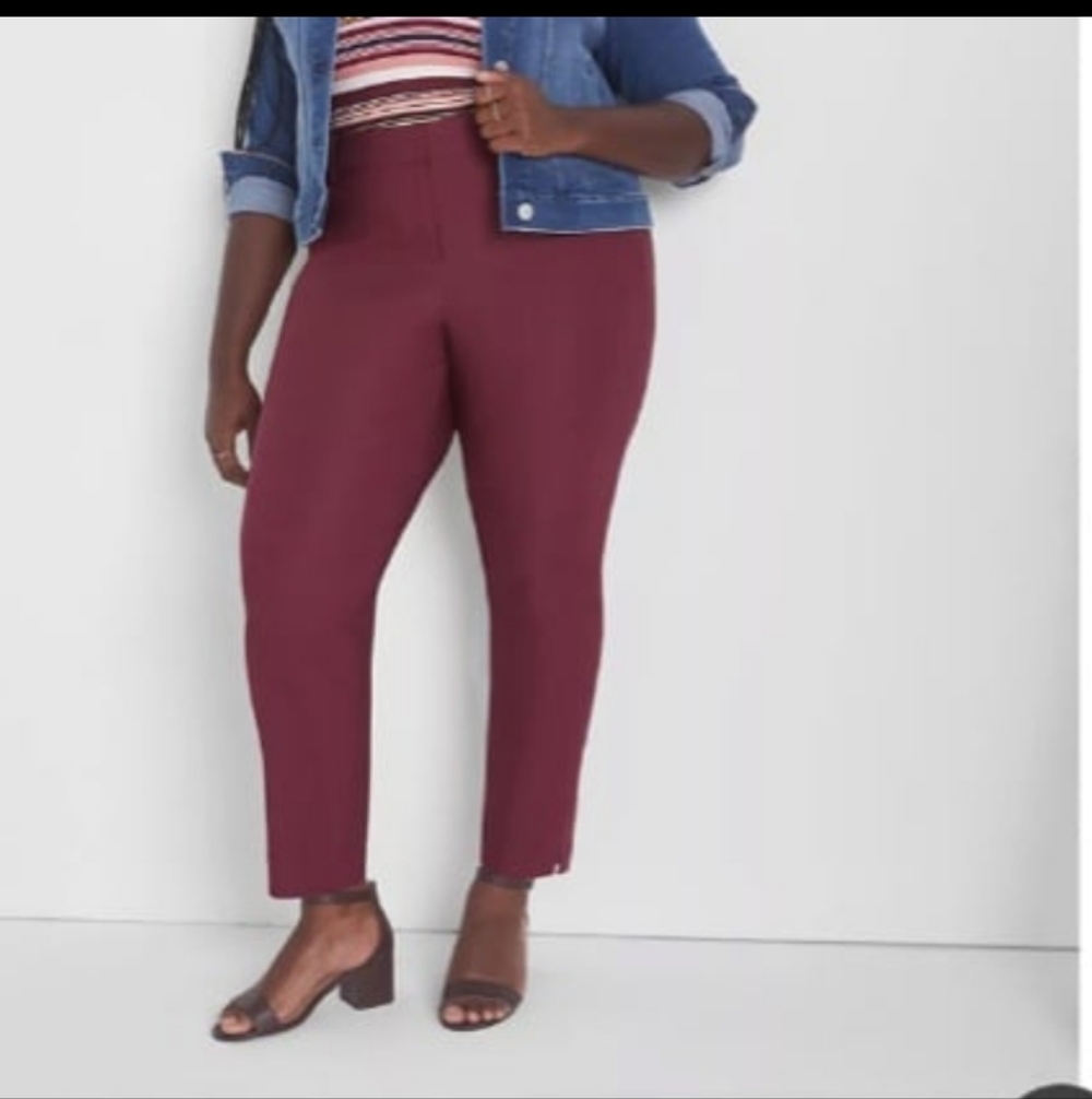 Women's NWT Burgundy Pants
